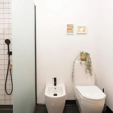 Essence Apartment *
